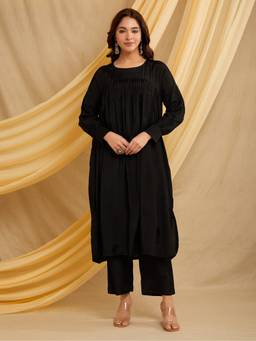 Shri Sanyogini - Cotton Silk Solid Black Kurta with Palazzo