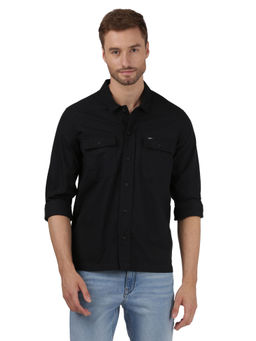 Lee - Men Black Solid Comfort Fit Shirt