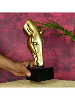 SOWPEACE - Gold Resin Grazing Horse