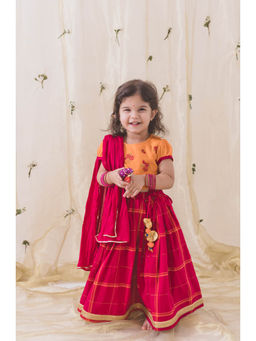 TIBER TABER - Girls Bahaar Lehenga with Blouse, Dupatta and Suspenders- Pink (Set of 4)