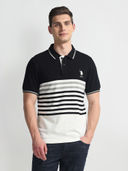 Black color option, Currently selected