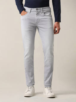 U.S. Polo Assn. Denim Co. - Men Light Grey Solid Slim Fit Jeans
