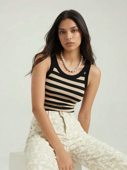 MISS MOSA BY AKANKSHA - Stockholm Black Striped Padded Top