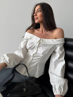 MISS MOSA BY AKANKSHA - Zelie Off Shoulder Top White