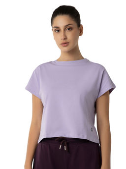 Amante - Essential Crop Tee