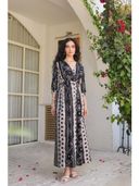 Black color option, Sold out, Currently selected