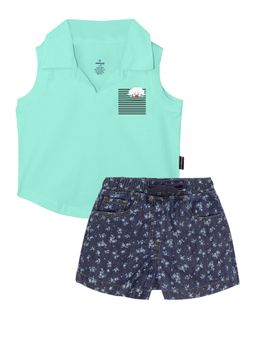 KiddoPanti - Girls Cropped Placement Print Polo Tee And Flower Printed Denim Hot Shorts