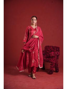 ONEWE INDIA - Maroon Silk Zari Embroidered Straight Kurta with Pant and Dupatta