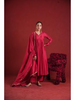 ONEWE INDIA - Maroon Chanderi Sequence Work Gathered Kurta with Pant and Dupatta