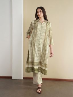 Pink Fort - Cream Cotton Striped Shirt Collar Kurta with Pant