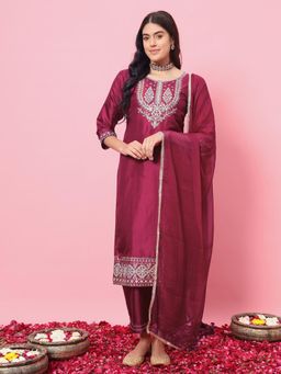 VredeVogel - Magenta Women Kurta with Pant and Dupatta
