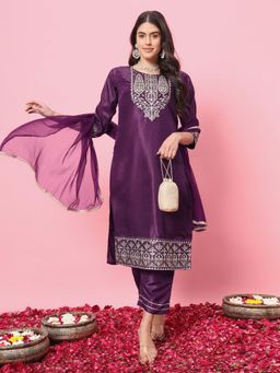 VredeVogel - Women Purple Kurta with Pant and Dupatta