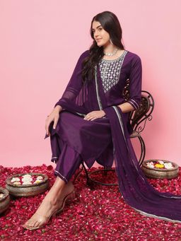 VredeVogel - Purple Women Kurta with Pant and Dupatta