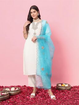 VredeVogel - Off White Women Kurta with Pant and Dupatta