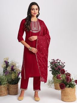 VredeVogel - Pink Women Kurta with Pant and Dupatta
