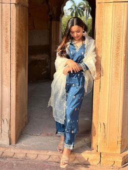 VredeVogel - Blue Women Kurta with Pant and Dupatta