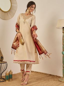 VredeVogel - Women Beige Silk Blend Embroidered Kurta with Pant and Dupatta