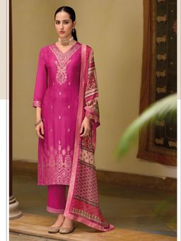 VredeVogel - Women Pink Silk Blend Embroidered Kurta with Pant and Dupatta