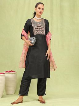 VredeVogel - Women Black Silk Blend Embroidered Kurta with Pant and Dupatta