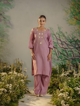 Meeshara - Pink Floral Embroidered Kurta With Palazzo