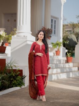 Meeshara - Red Embroidered Kurta With Pant and Dupatta