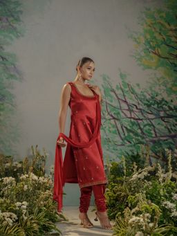 Meeshara - Red Embellished Kurta With Churidar and Dupatta