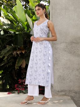 Qissa - Women White Abstract Printed Kurta With Pant