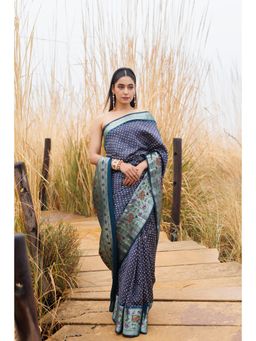 Geroo Jaipur - Grey Hand Woven Bandhani Saree with Unstitched Blouse