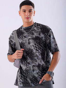 The Indian Garage Co - Men Black Oversized Metaverse Round Neck T-Shirt