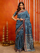 Teal color option, Currently selected