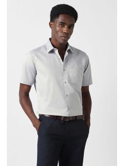 Van Heusen - Men Grey Custom Fit Solid Half Sleeves Formal Shirt