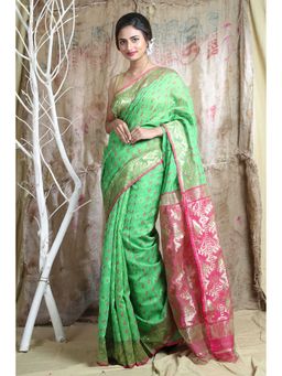 Arhi - Green Silk Cotton Handwoven Soft Saree With Allover Thared Weving