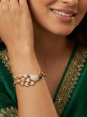 Rose Gold color option, Currently selected