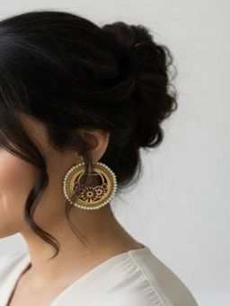 PANASH - White Beaded Wooden Circular Drop Earrings