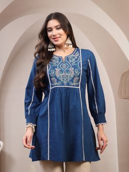 Nayam by lakshita - Navy Blue Ornate Paisley Embroidered Kurta