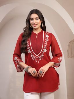 Nayam by lakshita - Red Women Solid Embroidered Straight Chiffon Tunic