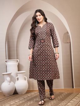 Nayam by lakshita - Ethnic Motif Printed Black Straight Kurta and Pant