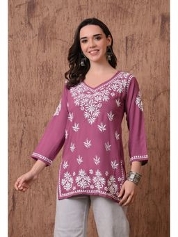 SYRISH - Onion Pink Elegant Hand-Embroidered Chikankari Floral Lucknowi Kurti