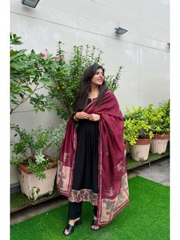 Ekana Label - Women Black Nritya Vibe Silk Kurta with Pant and Dupatta