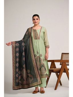 Ekana Label - Women Green Gaze Cotton Silk Kurta with Pant and Dupatta