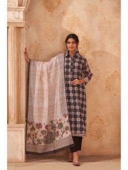 Ekana Label - Women Black Balance Linen Kurta with Pant and Dupatta