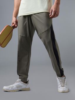Technosport - Olive Men Solid Slim Fit Sports Jogger