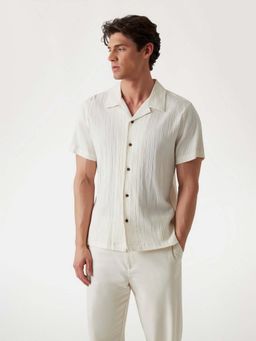 Guess - Men Cream Cotton Blend Textured Shirt