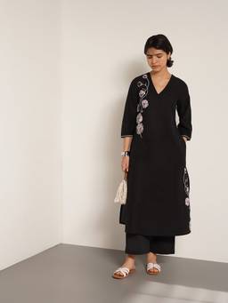 Pink Fort - Black Cotton Floral Placement Print Kurta with Pant