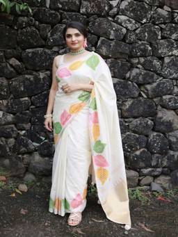 Anjaneya Sarees - Woven White Designer Banarasi Silk Kanjivaram Saree