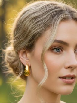 925 SILLER - Gold Sterling Silver Statement Pair Of Earrings