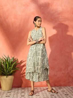 InWeave - Ethnic Window Green Floral Kurta and Palazzo (Set of 2)