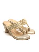 Gold color option, Currently selected