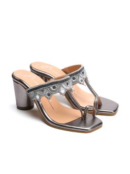 NIDHI BHANDARI - Grey One Toe Embroidery Block Heels