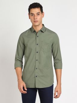 Lee - Men Solid Green Slim Fit Shirts